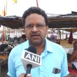 Uttar Pradesh: Devotees take holy dip in Triveni Sangam on…