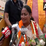 Delhi CM Rekha Gupta joins Jagannath Rath Yatra in Kamla…