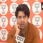 “Should we call Indira Gandhi a saint for imprisoning Constitution?”:…