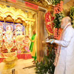 Union Minister Amit Shah offers prayers at Ahmedabad’s Jagannath Temple…