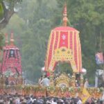 Odisha: Gajapati Maharaja performs Chhera Pahanra ritual, sweeps Rath Yatra…