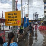 MP: Heavy waterlogging near Bhopal railway station, rickshaws charge Rs…