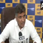 “Worshippers of capitalism”: AAP’s Saurabh Bharadwaj attacks BJP-RSS over Hosabale…