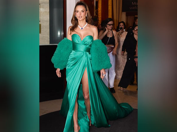 Alessandra Ambrosio (Phpoto/Instagram) Alessandra Ambrosio (Phpoto/Instagram)