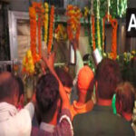 Uttar Pradesh: Devotees offer prayers Shri Nagvasuki Temple on Naag…