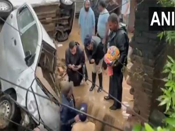 Rescue teams conduct search operations in flood-hit Mandi, Himachal Pradesh (Photo/ANI) Rescue teams conduct search operations in flood-hit Mandi, Himachal Pradesh (Photo/ANI)