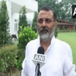“Gandhi family have distorted history, they have been surrendering throughout…