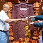 Mayor Eric Adams visits Hindola at Flushing Swaminarayan Temple
