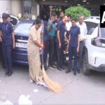 Delhi CM Rekha Gupta launches ‘Delhi Ko Koode Se Azaadi’…