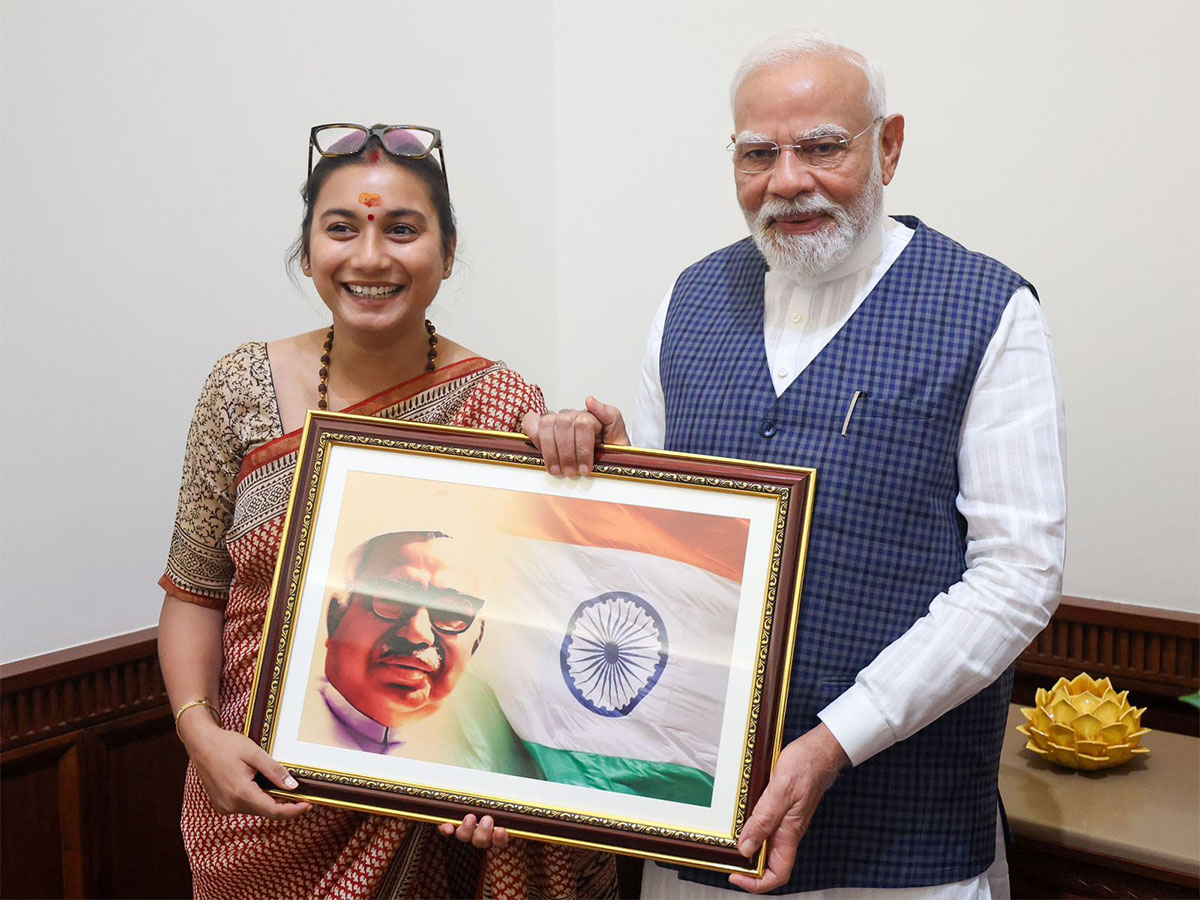 MP Shambhavi Choudhary meets Prime Minister Narendra Modi today. (Photo/ANI) MP Shambhavi Choudhary meets Prime Minister Narendra Modi today. (Photo/ANI)