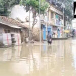 West Bengal: Flood situation worsens in Medinipur district