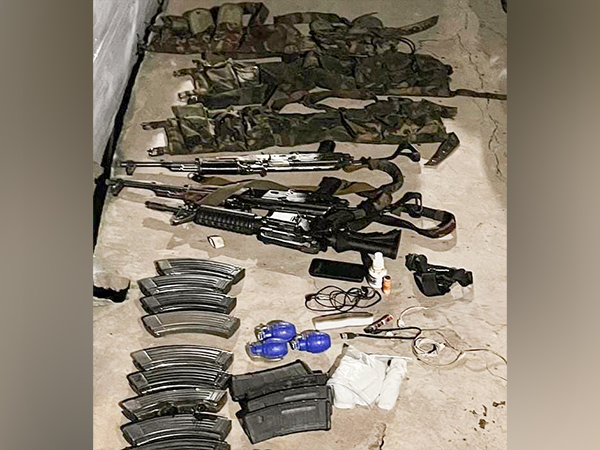 Army, JK Police and CRPF recover two AK Series Rifles, one M4 Rifle, and a large quantity of ammunition and warlike stores from Pakistani terrorists (Image/ANI) Army, JK Police and CRPF recover two AK Series Rifles, one M4 Rifle, and a large quantity of ammunition and warlike stores from Pakistani terrorists (Image/ANI)