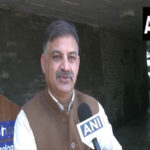 Himachal Pradesh: Tree collapses onto the Environment Directorate building; senior…