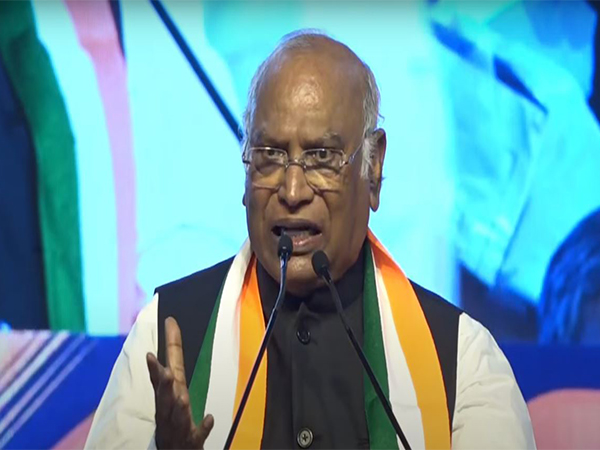 Congress chief Mallikarjun Kharge (Photo/ANI) Congress chief Mallikarjun Kharge (Photo/ANI)