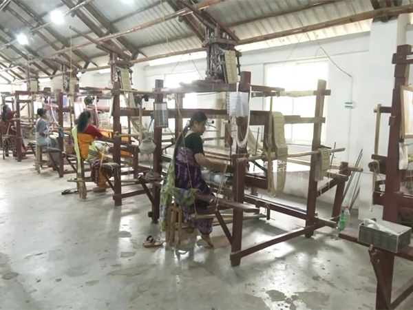 Assam’s traditional weavers. (Photo/ANI) Assam’s traditional weavers. (Photo/ANI)