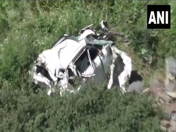 6 people die as vehicle falls into gorge in Chamba (PhotoANI) 6 people die as vehicle falls into gorge in Chamba (PhotoANI)