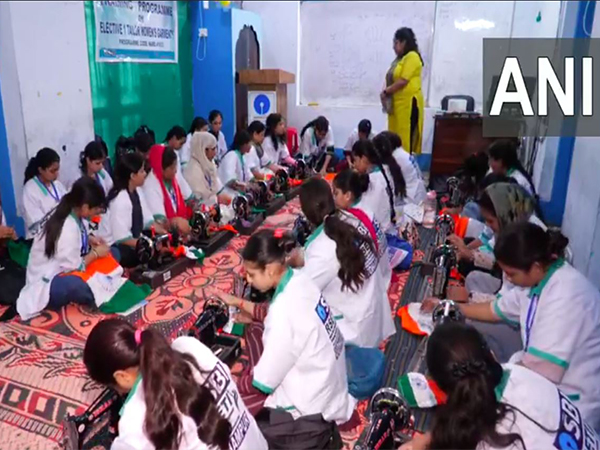 J-K: Girls in Udhampur stitch national flags ahead of Independence Day for ‘Har Ghar Tiranga’ campaign (PhotoANI) J-K: Girls in Udhampur stitch national flags ahead of Independence Day for ‘Har Ghar Tiranga’ campaign (PhotoANI)