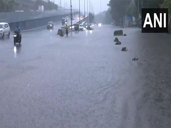 Heavy rain causes severe waterlogging in the Punjabi Bagh area, Delhi(Photo/ANI) Heavy rain causes severe waterlogging in the Punjabi Bagh area, Delhi(Photo/ANI)