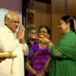 Sadhana Vinay Mandir students present 100-foot rakhi to Gujarat CM…