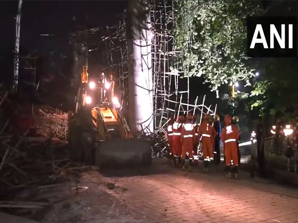 Rescue work underway in Nagpur after portion of under-construction structure collapsed (Photo/ANI) Rescue work underway in Nagpur after portion of under-construction structure collapsed (Photo/ANI)