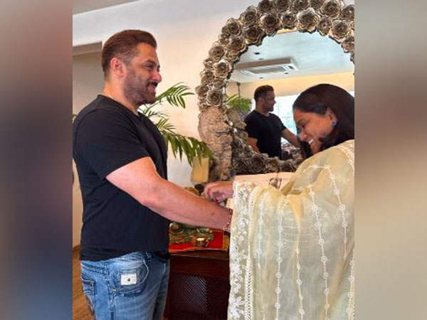 Salman Khan, Arpita Khan Sharma (Image Source: Instagram@atulreellife) Salman Khan, Arpita Khan Sharma (Image Source: Instagram@atulreellife)