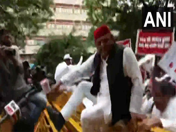 Samajwadi Party chief Akhilesh Yadav (Photo/ANI) Samajwadi Party chief Akhilesh Yadav (Photo/ANI)