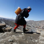 Kabul residents struggle daily amid severe water shortages and queues
