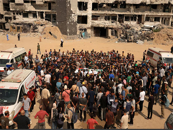 Mourners attend the funeral of Al Jazeera journalists Anas Al Sharif, Mohammed Qreiqeh, Ibrahim Zaher, Mohammed Noufal and another colleague, who were killed in an Israeli strike, in Gaza City (Image/Reuters) Mourners attend the funeral of Al Jazeera journalists Anas Al Sharif, Mohammed Qreiqeh, Ibrahim Zaher, Mohammed Noufal and another colleague, who were killed in an Israeli strike, in Gaza City (Image/Reuters)