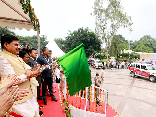 MP CM Mohan Yadav flagging off the vehicle (Photo/DPR) MP CM Mohan Yadav flagging off the vehicle (Photo/DPR)