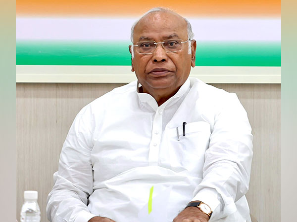 Congress president Mallikarjun Kharge (Photo/ANI) Congress president Mallikarjun Kharge (Photo/ANI)