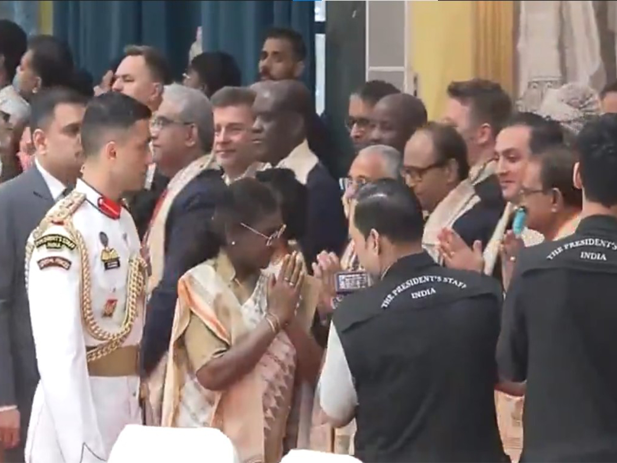President Droupadi Murmu hosts 'At Home' event at Rashtrapati Bhavan (Photo/ANI) President Droupadi Murmu hosts 'At Home' event at Rashtrapati Bhavan (Photo/ANI)
