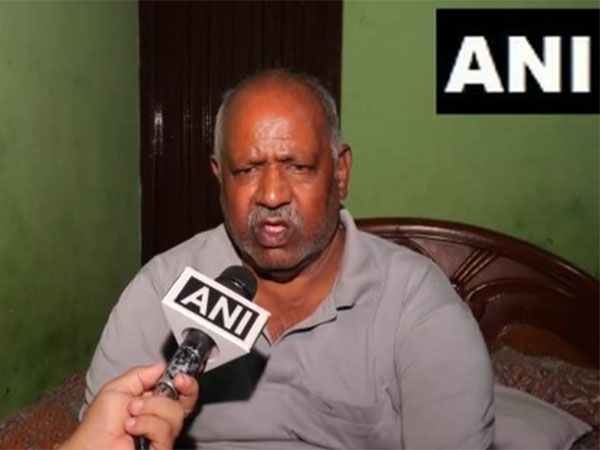 Subash Chander, who survived the Thursday's cloudburst in Jammu and Kashmir's Kishtwar (Photo/ANI) Subash Chander, who survived the Thursday's cloudburst in Jammu and Kashmir's Kishtwar (Photo/ANI)