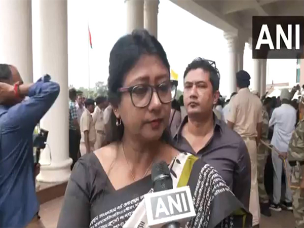 JMM MP Mahua Maji (Photo/ANI) JMM MP Mahua Maji (Photo/ANI)