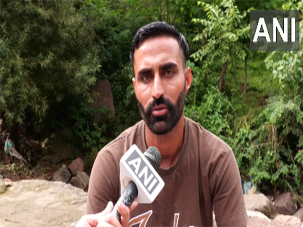 Mandeep Saini, appeals to government to find his wife and mother (Photo/ANI) Mandeep Saini, appeals to government to find his wife and mother (Photo/ANI)