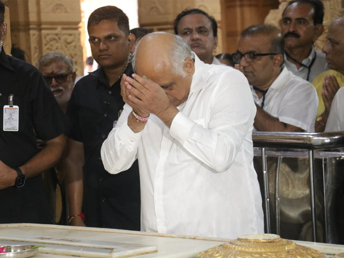 Gujarat CM Bhupendra Patel offers prayers at Somnath Mahadev Temple (Photo/CMO) Gujarat CM Bhupendra Patel offers prayers at Somnath Mahadev Temple (Photo/CMO)