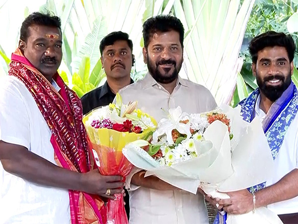 CM Revanth Felicitates National Award Winners(Image source: Telangana CMO)  CM Revanth Felicitates National Award Winners(Image source: Telangana CMO)