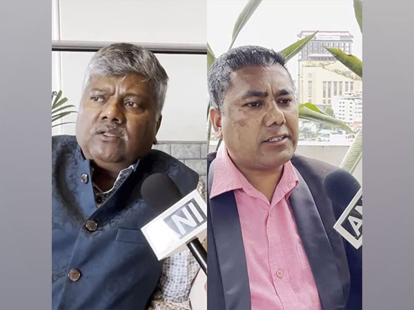 Sikkim traders welcome the announcement of reopening of Nathula Trade Pass (Photo/ANI) Sikkim traders welcome the announcement of reopening of Nathula Trade Pass (Photo/ANI)