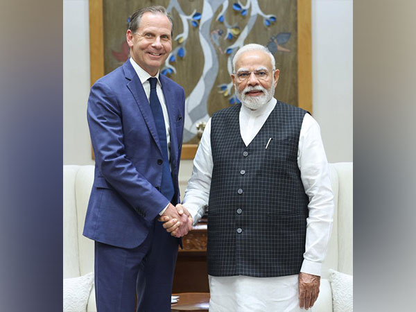 PM Modi meets Chairman, CEO of Kyndryl, Martin Schroeter (Photo/@MartinSchroeter) PM Modi meets Chairman, CEO of Kyndryl, Martin Schroeter (Photo/@MartinSchroeter)