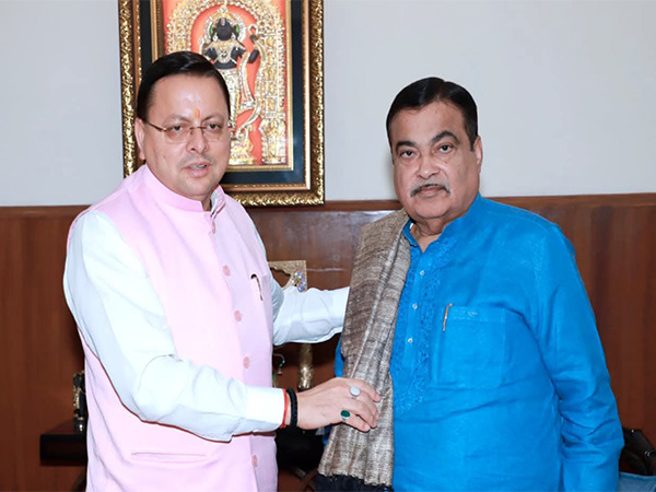 Uttarakhand CM Pushkar Singh Dhami meets Union Minister Nitin Gadkari in Delhi. (PhotoANI) Uttarakhand CM Pushkar Singh Dhami meets Union Minister Nitin Gadkari in Delhi. (PhotoANI)