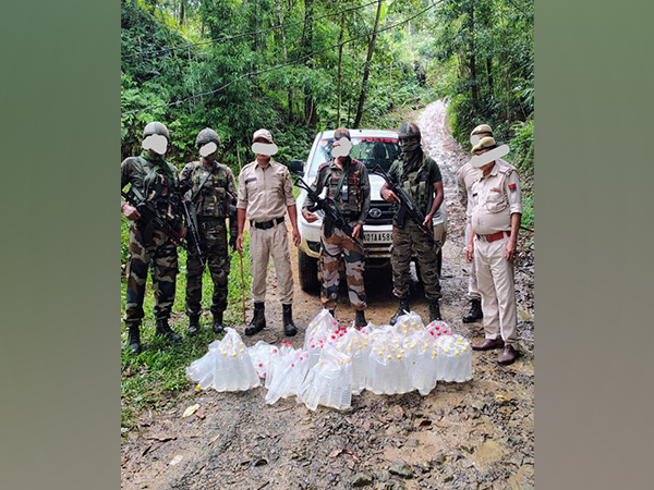 Illicit liquor recoverd by Assam Rifles (Photo @Assam Rifles) Illicit liquor recoverd by Assam Rifles (Photo @Assam Rifles)