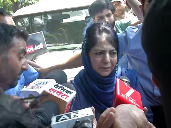 J&K PDP chief Mehbooba Mufti (Photo/ANI) J&K PDP chief Mehbooba Mufti (Photo/ANI)