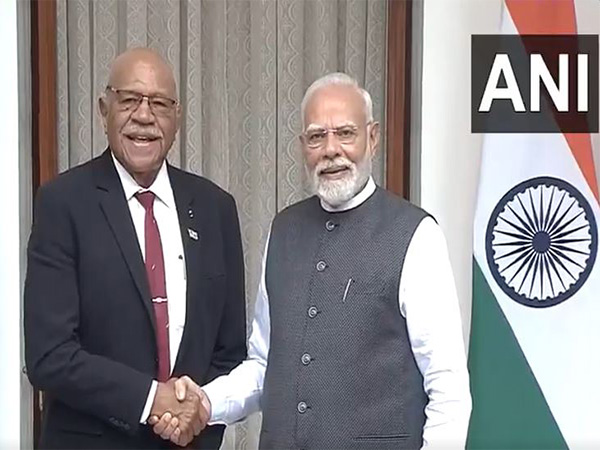 PM Modi with Fiji PM Sitiveni Rabuka (Photo: ANI/ DD) PM Modi with Fiji PM Sitiveni Rabuka (Photo: ANI/ DD)