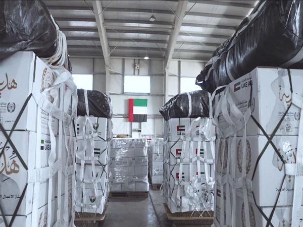 UAE carries out 80th airdrop of humanitarian aid under Birds of Goodness Operation to support Gaza (Photo/WAM) UAE carries out 80th airdrop of humanitarian aid under Birds of Goodness Operation to support Gaza (Photo/WAM)