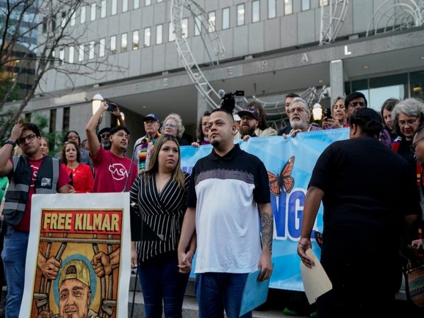 Kilmar Abrego, symbol of Trump’s immigration crackdown, checks in at ICE Baltimore after release from Tennessee custody (Photo/Reuters) Kilmar Abrego, symbol of Trump’s immigration crackdown, checks in at ICE Baltimore after release from Tennessee custody (Photo/Reuters)