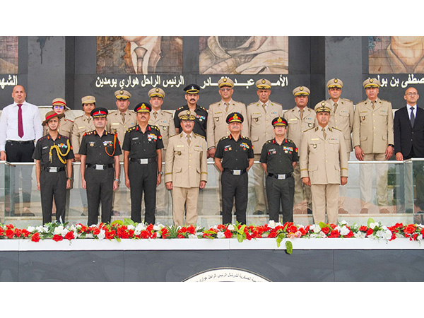 COAS General Upendra Dwivedi in Algeria (Photo/ X@adgpi) COAS General Upendra Dwivedi in Algeria (Photo/ X@adgpi)