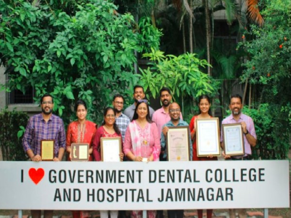 Jamnagar Govt Dental College wins national award. (Photo/X: @CollectorJamngr) Jamnagar Govt Dental College wins national award. (Photo/X: @CollectorJamngr)