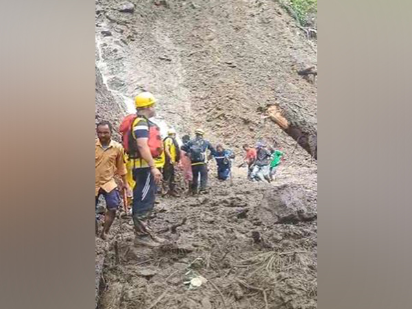 SDRF rescues over 70 villagers in Rudraprayag. (Photo/ANI) SDRF rescues over 70 villagers in Rudraprayag. (Photo/ANI)