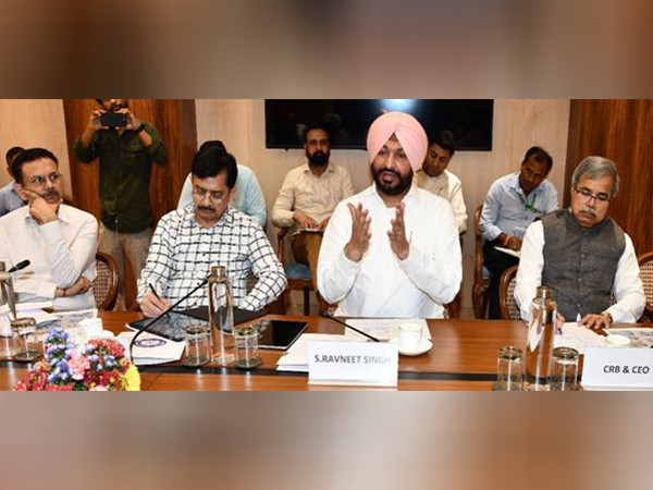 Union Minister of State for Railways and Food Processing Industries Ravneet Singh at the meeting (Photo/ PIB) Union Minister of State for Railways and Food Processing Industries Ravneet Singh at the meeting (Photo/ PIB)