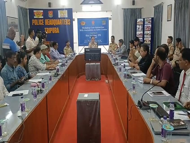 Visuals from the Cybercrime awareness program (Photo/Agrtala Bureau) Visuals from the Cybercrime awareness program (Photo/Agrtala Bureau)