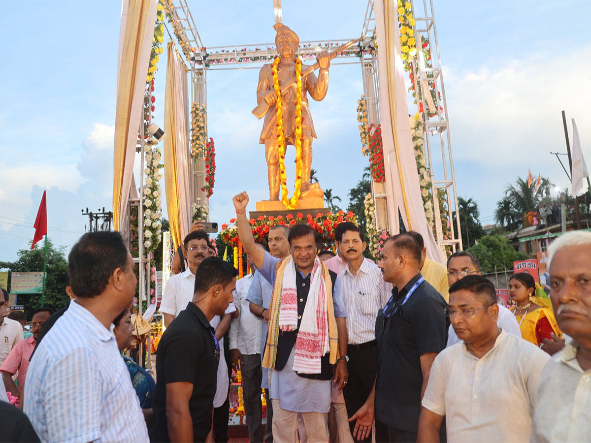 Assam Chief Minister Himanta Biswa Sarma unveils statute of Mangal Pandey (Photo/X@CMOfficeAssam) Assam Chief Minister Himanta Biswa Sarma unveils statute of Mangal Pandey (Photo/X@CMOfficeAssam)